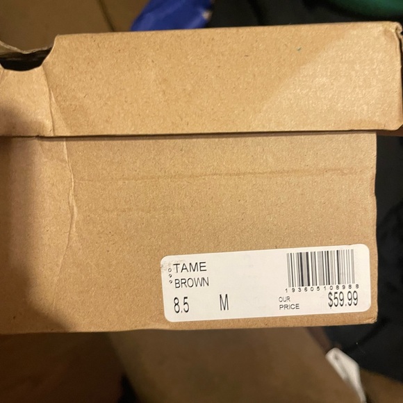 boots - Picture 3 of 6